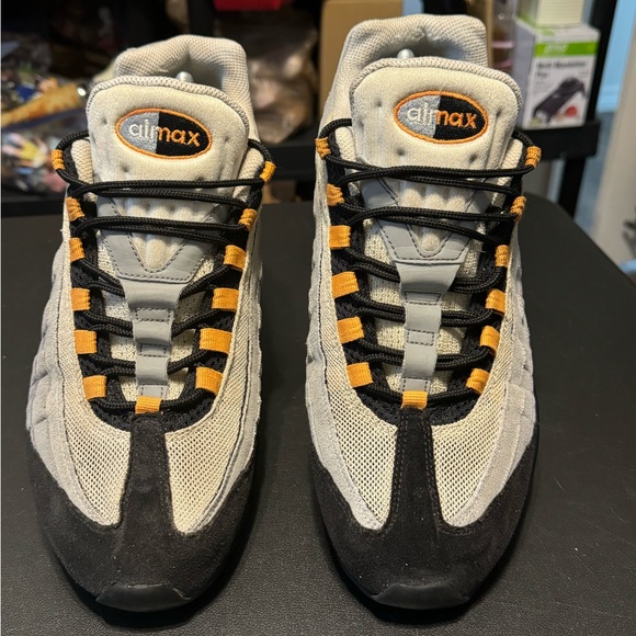 Nike Air Max 95 Mandarin 2011 609048-103 Men’s 13 - Picture 2 of 15